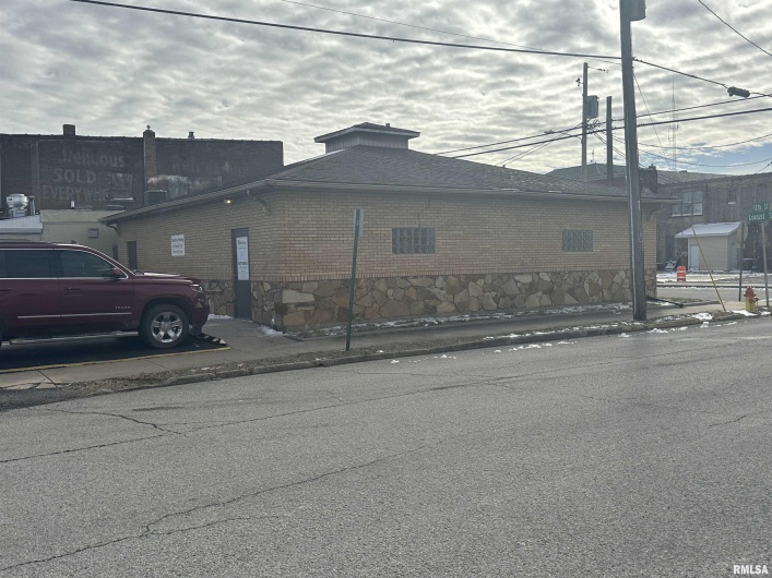 1116 LOCUST Street, Murphysboro, Illinois 62966, 0 , 0 ,0,Commercial Sale,For Sale,LOCUST,0,RMAEB456810