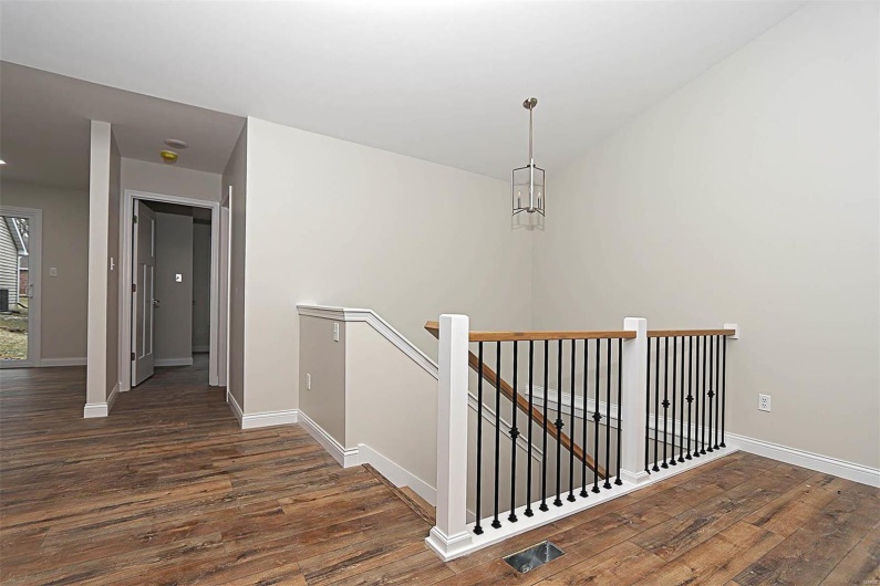 40 Butterfield, Farmington, Missouri 63640, 2 Bedrooms Bedrooms, 5 Rooms Rooms,2 BathroomsBathrooms,Residential,For Sale,Butterfield,MAR25009130