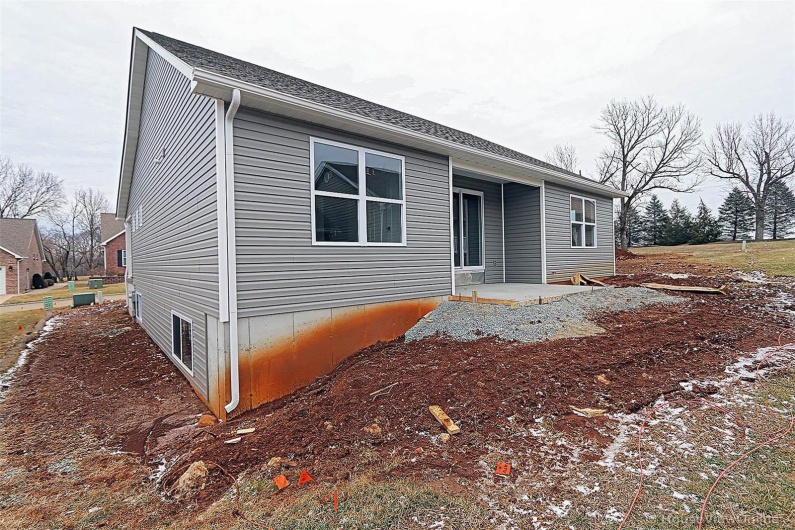 40 Butterfield, Farmington, Missouri 63640, 2 Bedrooms Bedrooms, 5 Rooms Rooms,2 BathroomsBathrooms,Residential,For Sale,Butterfield,MAR25009130