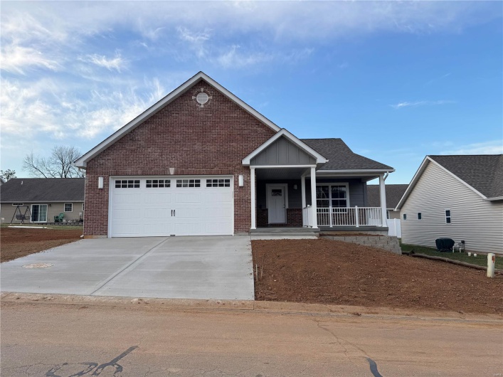 40 Butterfield, Farmington, Missouri 63640, 2 Bedrooms Bedrooms, 5 Rooms Rooms,2 BathroomsBathrooms,Residential,For Sale,Butterfield,MAR25009130