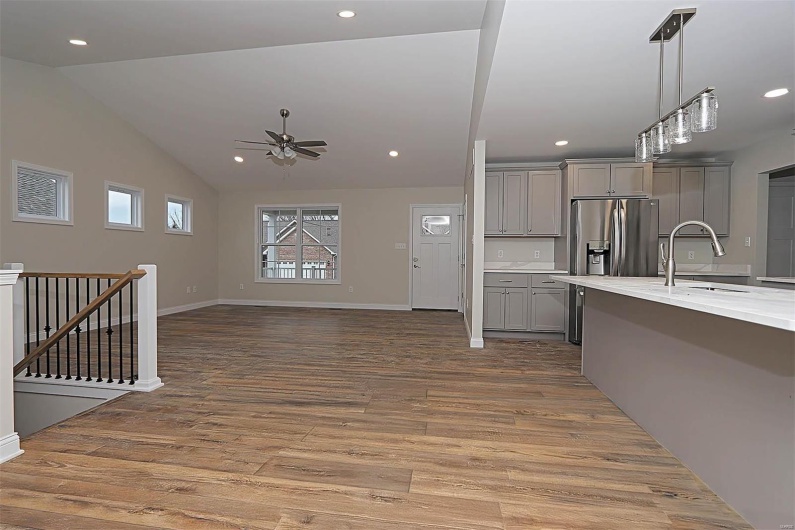 40 Butterfield, Farmington, Missouri 63640, 2 Bedrooms Bedrooms, 5 Rooms Rooms,2 BathroomsBathrooms,Residential,For Sale,Butterfield,MAR25009130