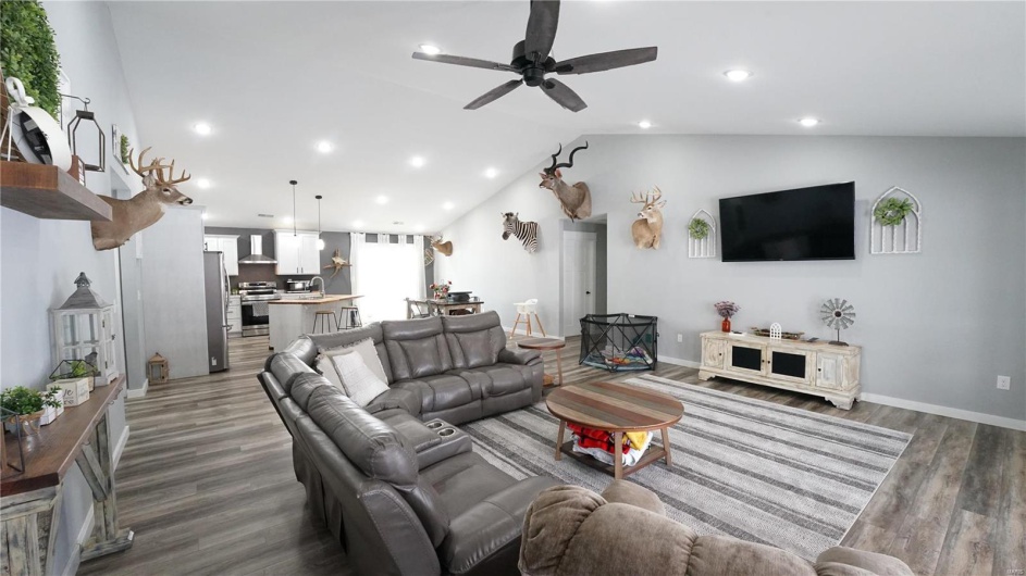 20166 County Road 514, Bloomfield, Missouri 63825, 4 Bedrooms Bedrooms, 8 Rooms Rooms,2 BathroomsBathrooms,Residential,For Sale,County Road 514,MAR25009195