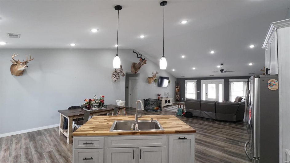 20166 County Road 514, Bloomfield, Missouri 63825, 4 Bedrooms Bedrooms, 8 Rooms Rooms,2 BathroomsBathrooms,Residential,For Sale,County Road 514,MAR25009195