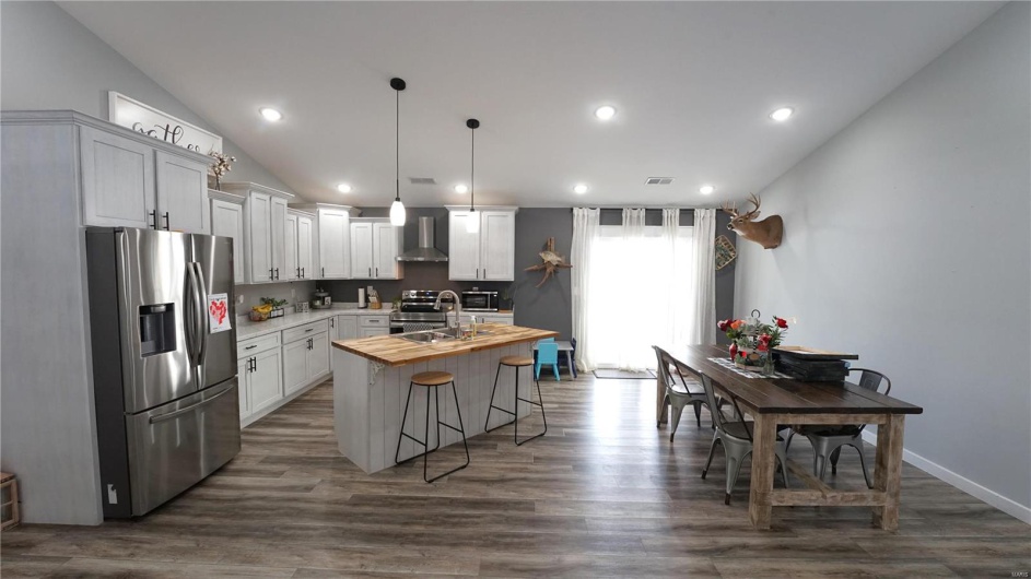 20166 County Road 514, Bloomfield, Missouri 63825, 4 Bedrooms Bedrooms, 8 Rooms Rooms,2 BathroomsBathrooms,Residential,For Sale,County Road 514,MAR25009195