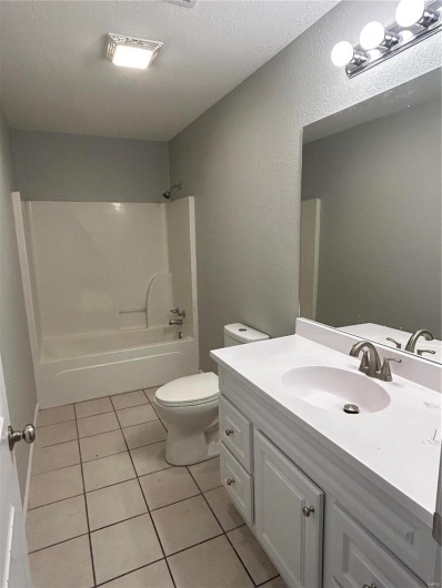 404 Everett Street, Kennett, Missouri 63857, 3 Bedrooms Bedrooms, 9 Rooms Rooms,2 BathroomsBathrooms,Residential,For Sale,Everett,MAR25009526
