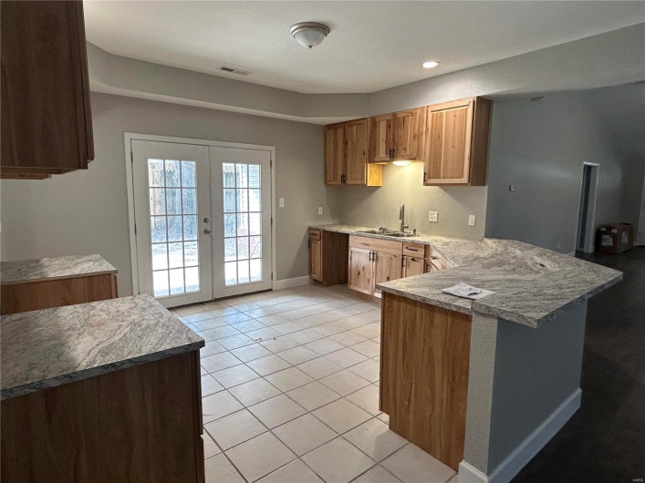 404 Everett Street, Kennett, Missouri 63857, 3 Bedrooms Bedrooms, 9 Rooms Rooms,2 BathroomsBathrooms,Residential,For Sale,Everett,MAR25009526