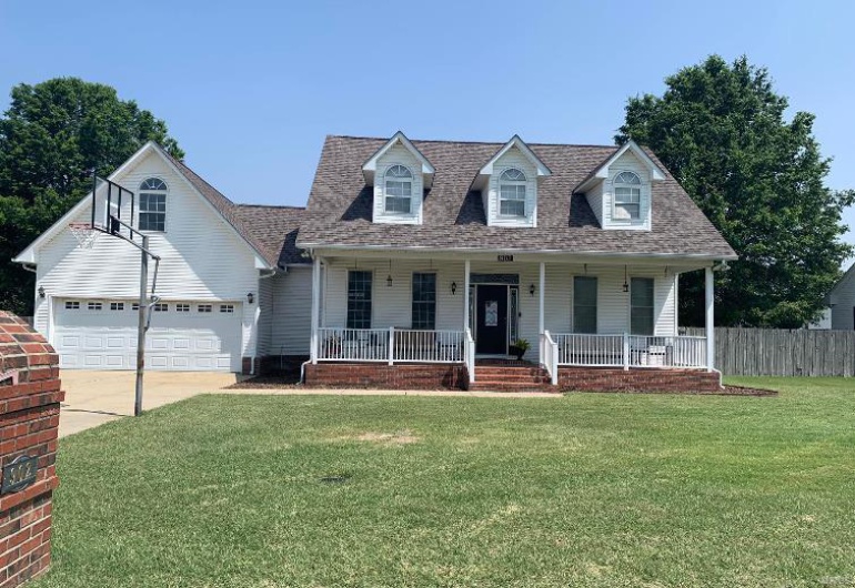 902 Sutton Place, Kennett, Missouri 63857, 4 Bedrooms Bedrooms, 10 Rooms Rooms,2 BathroomsBathrooms,Residential,For Sale,Sutton,MAR25009305