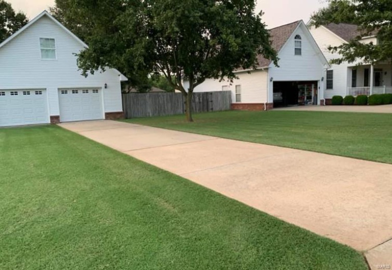 902 Sutton Place, Kennett, Missouri 63857, 4 Bedrooms Bedrooms, 10 Rooms Rooms,2 BathroomsBathrooms,Residential,For Sale,Sutton,MAR25009305