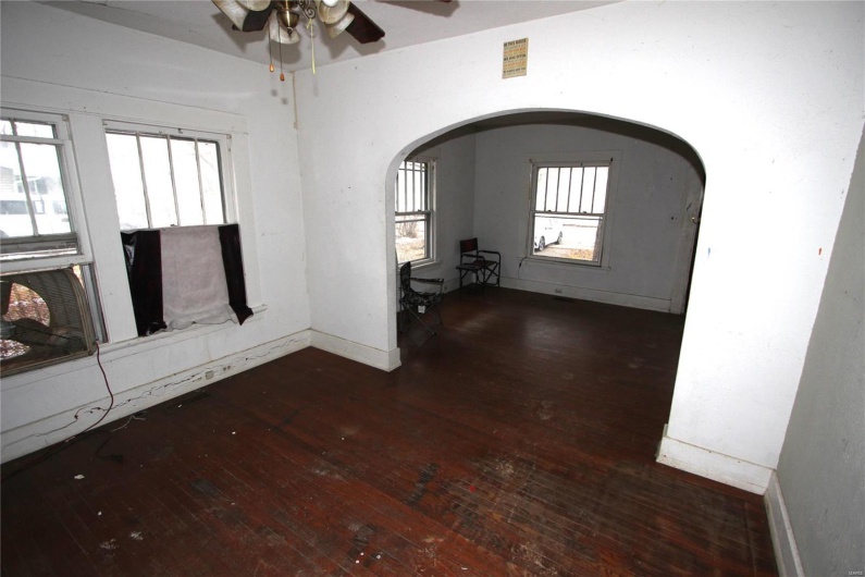 20 Oak Street, Bonne Terre, Missouri 63628, 2 Bedrooms Bedrooms, 5 Rooms Rooms,1 BathroomBathrooms,Residential,For Sale,Oak,MAR25007850