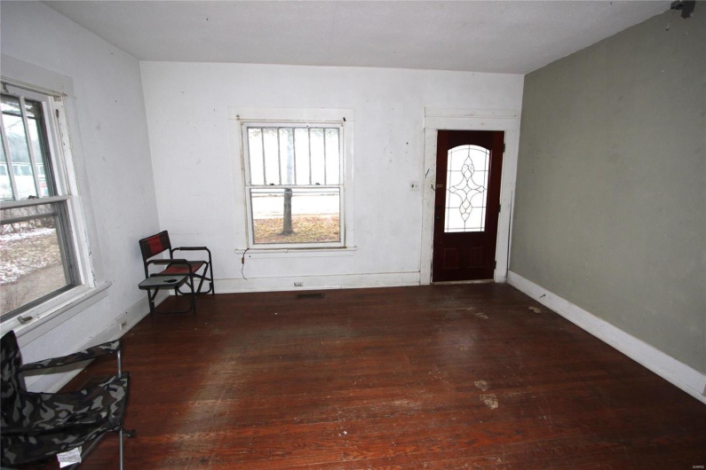 20 Oak Street, Bonne Terre, Missouri 63628, 2 Bedrooms Bedrooms, 5 Rooms Rooms,1 BathroomBathrooms,Residential,For Sale,Oak,MAR25007850