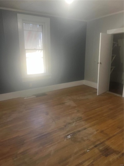 415 5TH, Poplar Bluff, Missouri 63901, 3 Bedrooms Bedrooms, 9 Rooms Rooms,2 BathroomsBathrooms,Residential,For Sale,5TH,MAR25009695