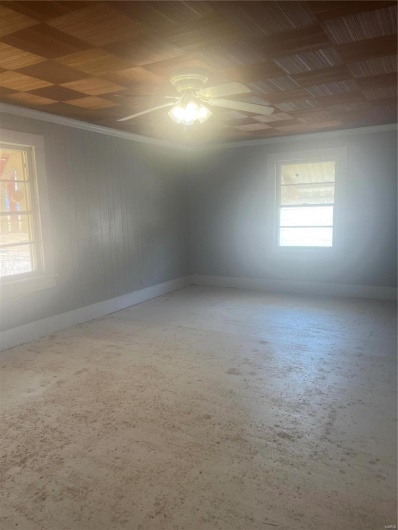 415 5TH, Poplar Bluff, Missouri 63901, 3 Bedrooms Bedrooms, 9 Rooms Rooms,2 BathroomsBathrooms,Residential,For Sale,5TH,MAR25009695