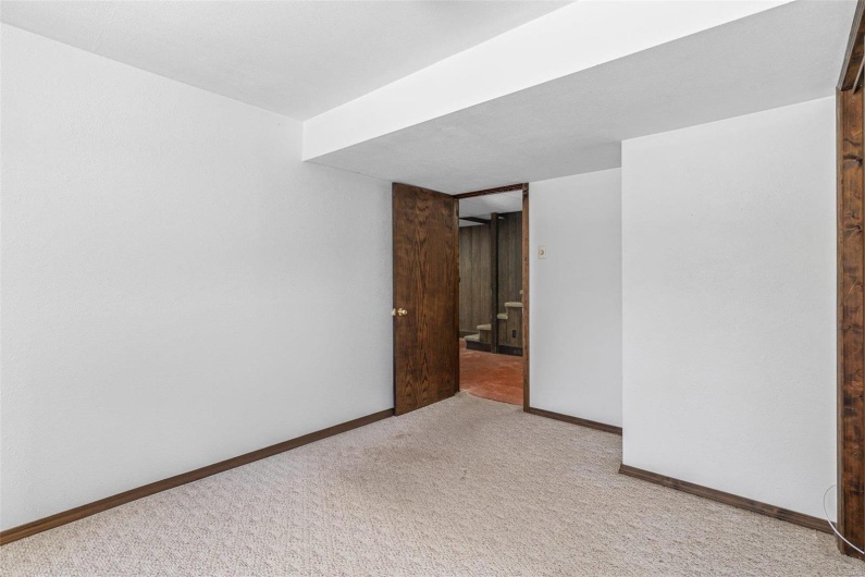 11984 Sioux Point Drive, Ste Genevieve, Missouri 63670, 4 Bedrooms Bedrooms, 10 Rooms Rooms,2 BathroomsBathrooms,Residential,For Sale,Sioux Point Drive,MAR25008546