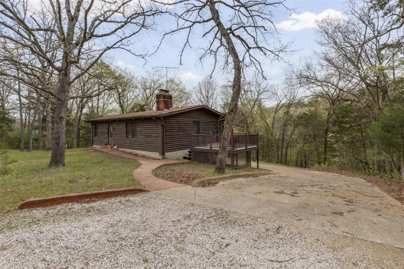 11984 Sioux Point Drive, Ste Genevieve, Missouri 63670, 4 Bedrooms Bedrooms, 10 Rooms Rooms,2 BathroomsBathrooms,Residential,For Sale,Sioux Point Drive,MAR25008546