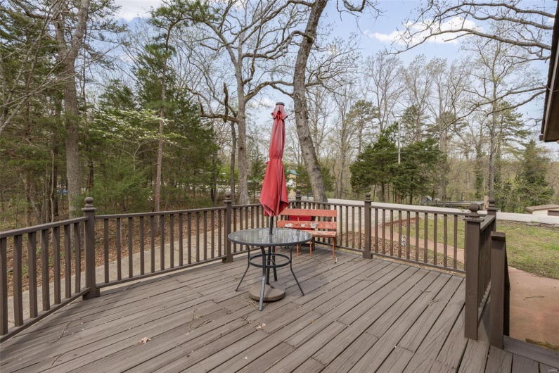 11984 Sioux Point Drive, Ste Genevieve, Missouri 63670, 4 Bedrooms Bedrooms, 10 Rooms Rooms,2 BathroomsBathrooms,Residential,For Sale,Sioux Point Drive,MAR25008546