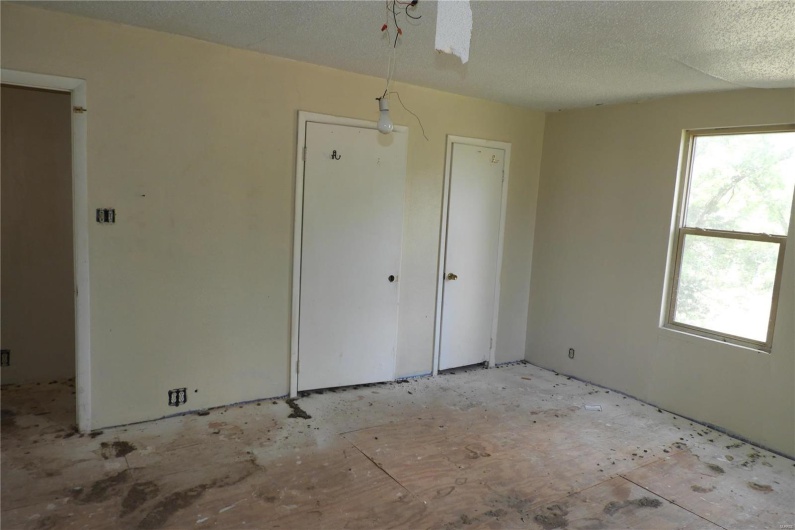 208 Simmons Avenue, Park Hills, Missouri 63601, 5 Bedrooms Bedrooms, 8 Rooms Rooms,2 BathroomsBathrooms,Residential,For Sale,Simmons,MAR24054950