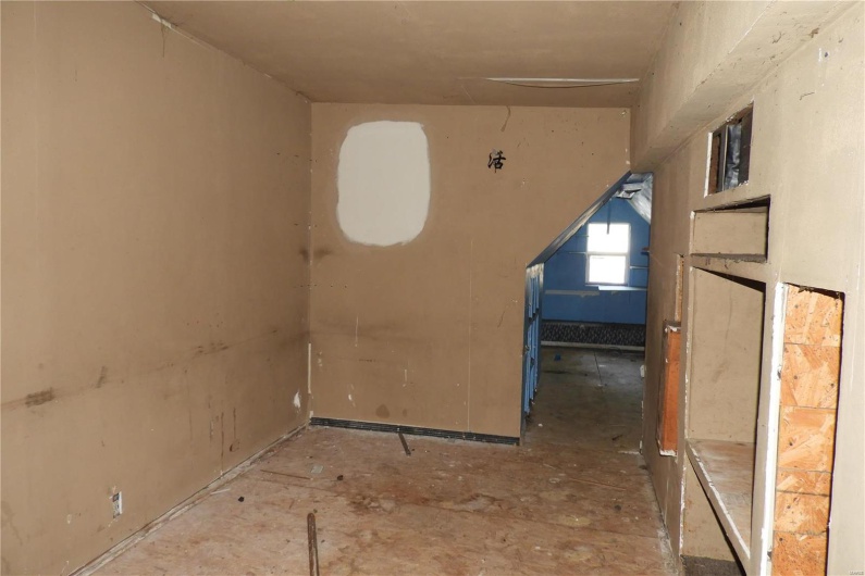 208 Simmons Avenue, Park Hills, Missouri 63601, 5 Bedrooms Bedrooms, 8 Rooms Rooms,2 BathroomsBathrooms,Residential,For Sale,Simmons,MAR24054950