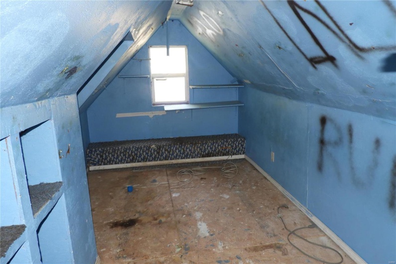 208 Simmons Avenue, Park Hills, Missouri 63601, 5 Bedrooms Bedrooms, 8 Rooms Rooms,2 BathroomsBathrooms,Residential,For Sale,Simmons,MAR24054950