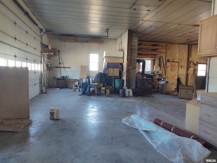 425 PIONEER Lane, Vienna, Illinois 62995, 4 Bedrooms Bedrooms, 0 ,1 BathroomBathrooms,Residential,For Sale,PIONEER,0,RMAEB456856