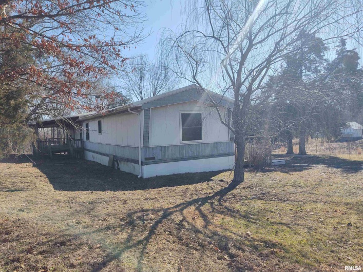 425 PIONEER Lane, Vienna, Illinois 62995, 4 Bedrooms Bedrooms, 0 ,1 BathroomBathrooms,Residential,For Sale,PIONEER,0,RMAEB456856