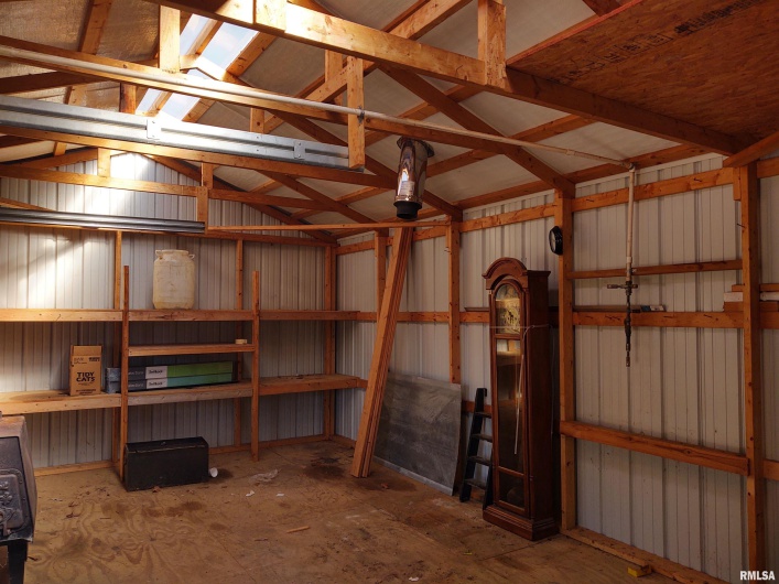 425 PIONEER Lane, Vienna, Illinois 62995, 4 Bedrooms Bedrooms, 0 ,1 BathroomBathrooms,Residential,For Sale,PIONEER,0,RMAEB456856