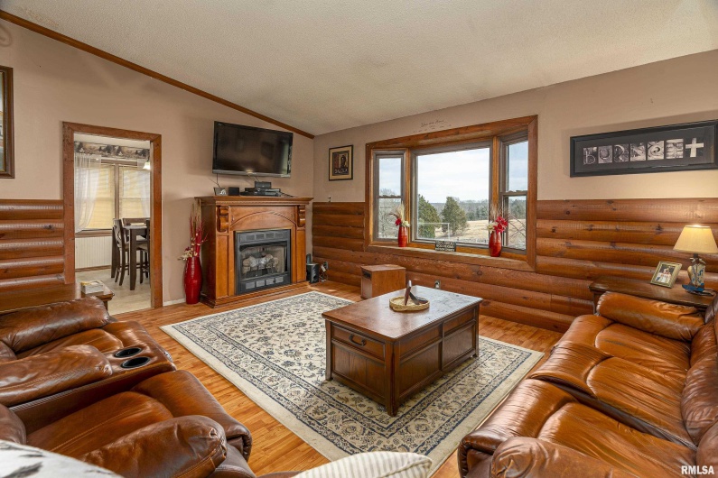 1350 WALNUT GROVE Road, New Burnside, Illinois 62967, 3 Bedrooms Bedrooms, 0 ,1 BathroomBathrooms,Residential,For Sale,WALNUT GROVE,0,RMAEB456867
