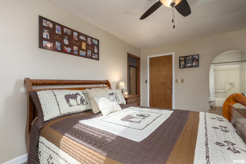 1350 WALNUT GROVE Road, New Burnside, Illinois 62967, 3 Bedrooms Bedrooms, 0 ,1 BathroomBathrooms,Residential,For Sale,WALNUT GROVE,0,RMAEB456867