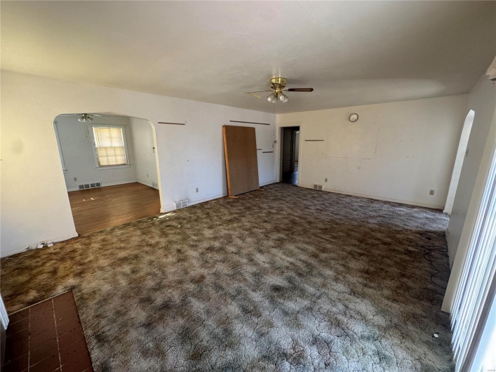 529 Relief, Poplar Bluff, Missouri 63901, 5 Bedrooms Bedrooms, 9 Rooms Rooms,2 BathroomsBathrooms,Residential,For Sale,Relief,MAR25010353