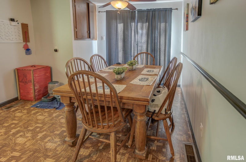 600 WASHINGTON Street, Sparta, Illinois 62286, 4 Bedrooms Bedrooms, 0 ,1 BathroomBathrooms,Residential,For Sale,WASHINGTON,0,RMAEB456878