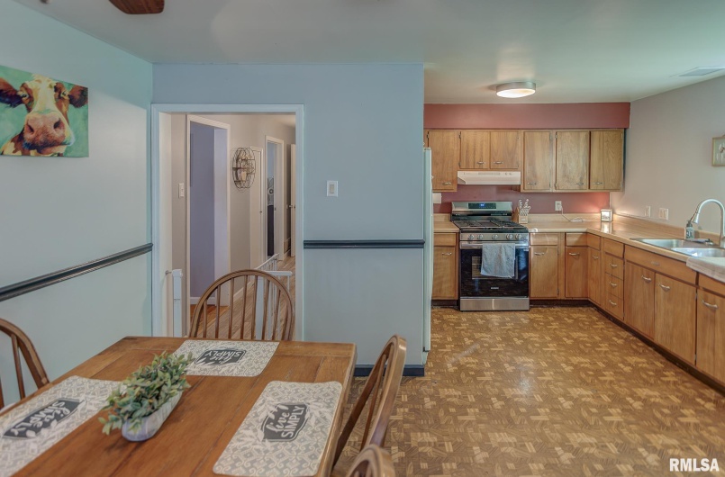 600 WASHINGTON Street, Sparta, Illinois 62286, 4 Bedrooms Bedrooms, 0 ,1 BathroomBathrooms,Residential,For Sale,WASHINGTON,0,RMAEB456878