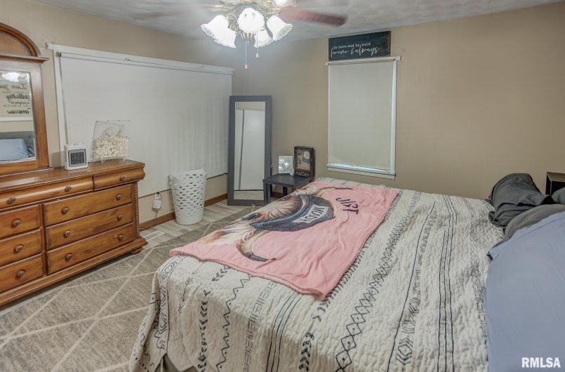 600 WASHINGTON Street, Sparta, Illinois 62286, 4 Bedrooms Bedrooms, 0 ,1 BathroomBathrooms,Residential,For Sale,WASHINGTON,0,RMAEB456878