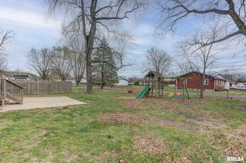 600 WASHINGTON Street, Sparta, Illinois 62286, 4 Bedrooms Bedrooms, 0 ,1 BathroomBathrooms,Residential,For Sale,WASHINGTON,0,RMAEB456878