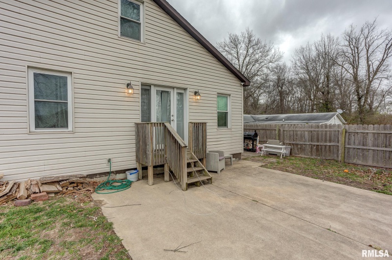 600 WASHINGTON Street, Sparta, Illinois 62286, 4 Bedrooms Bedrooms, 0 ,1 BathroomBathrooms,Residential,For Sale,WASHINGTON,0,RMAEB456878