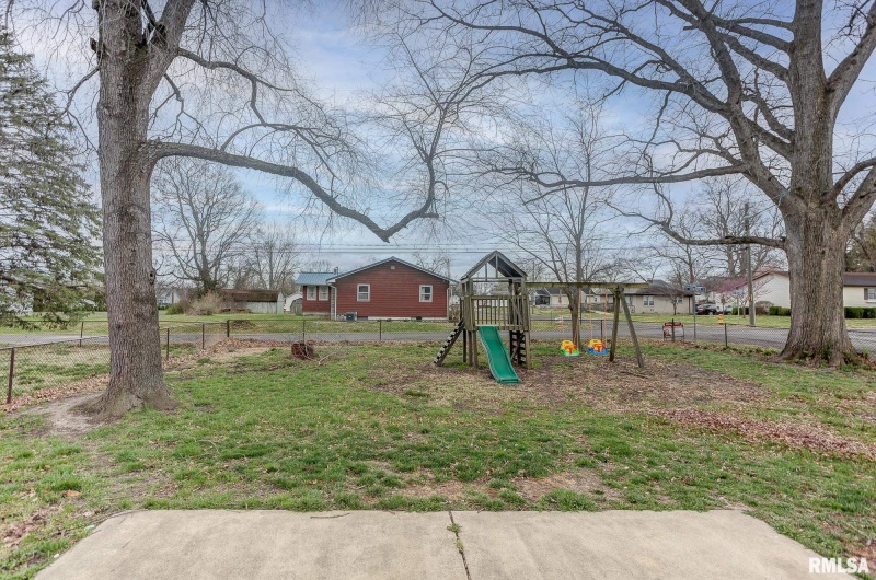600 WASHINGTON Street, Sparta, Illinois 62286, 4 Bedrooms Bedrooms, 0 ,1 BathroomBathrooms,Residential,For Sale,WASHINGTON,0,RMAEB456878