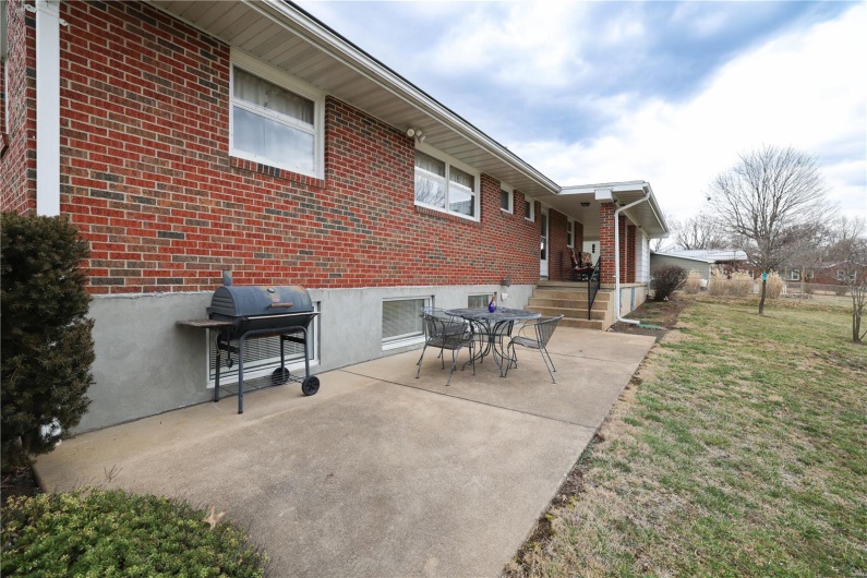 View of patio / terrace with grilling area