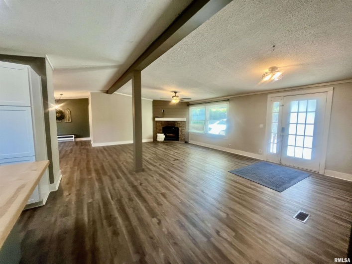 8065 State Route 146 Highway, Grantsburg, Illinois 62943, 3 Bedrooms Bedrooms, 0 ,2 BathroomsBathrooms,Residential,For Sale,State Route 146,0,RMAEB456896