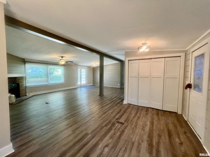 8065 State Route 146 Highway, Grantsburg, Illinois 62943, 3 Bedrooms Bedrooms, 0 ,2 BathroomsBathrooms,Residential,For Sale,State Route 146,0,RMAEB456896