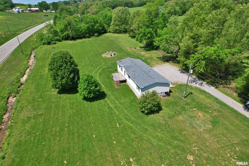 8065 State Route 146 Highway, Grantsburg, Illinois 62943, 3 Bedrooms Bedrooms, 0 ,2 BathroomsBathrooms,Residential,For Sale,State Route 146,0,RMAEB456896
