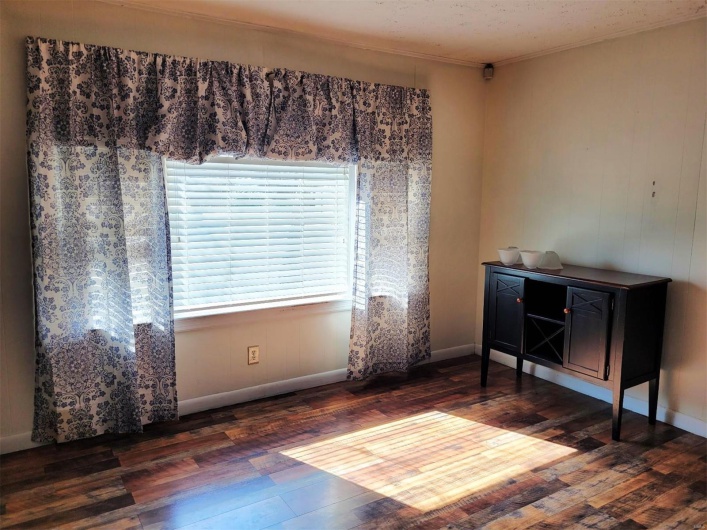 701 Sikes Avenue, Sikeston, Missouri 63801, 3 Bedrooms Bedrooms, 8 Rooms Rooms,1 BathroomBathrooms,Residential,For Sale,Sikes,MAR25010412
