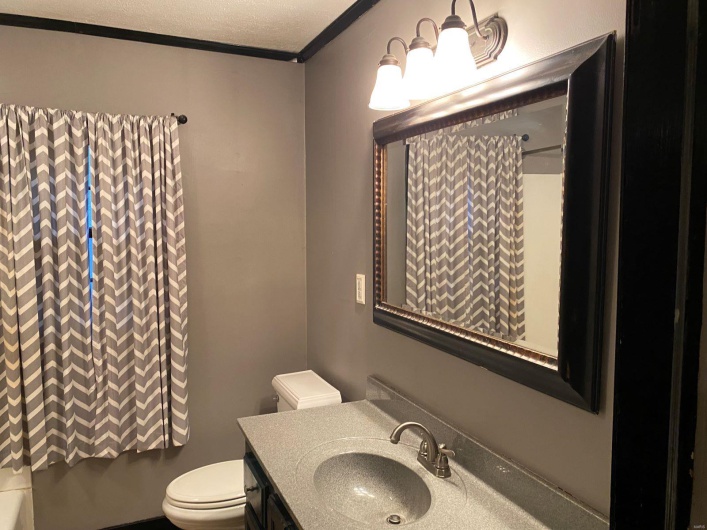 701 Sikes Avenue, Sikeston, Missouri 63801, 3 Bedrooms Bedrooms, 8 Rooms Rooms,1 BathroomBathrooms,Residential,For Sale,Sikes,MAR25010412