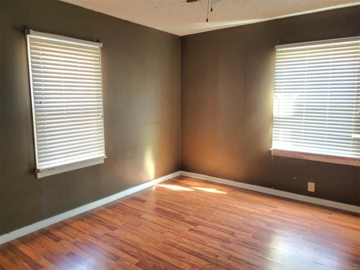 701 Sikes Avenue, Sikeston, Missouri 63801, 3 Bedrooms Bedrooms, 8 Rooms Rooms,1 BathroomBathrooms,Residential,For Sale,Sikes,MAR25010412