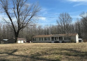 2116 County Road 607, Poplar Bluff, Missouri 63901, 3 Bedrooms Bedrooms, 8 Rooms Rooms,2 BathroomsBathrooms,Residential,For Sale,County Road 607,MAR25011747