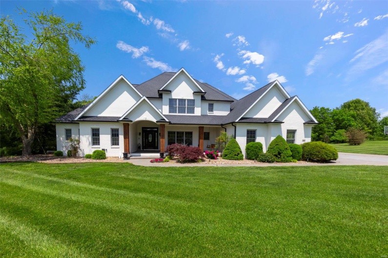 280 Hilltop Meadows Drive, Jackson, Missouri 63755, 5 Bedrooms Bedrooms, 9 Rooms Rooms,4 BathroomsBathrooms,Residential,For Sale,Hilltop Meadows,MAR25010344