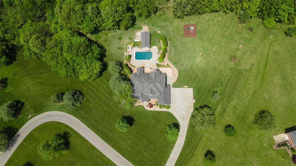 280 Hilltop Meadows Drive, Jackson, Missouri 63755, 5 Bedrooms Bedrooms, 9 Rooms Rooms,4 BathroomsBathrooms,Residential,For Sale,Hilltop Meadows,MAR25010344