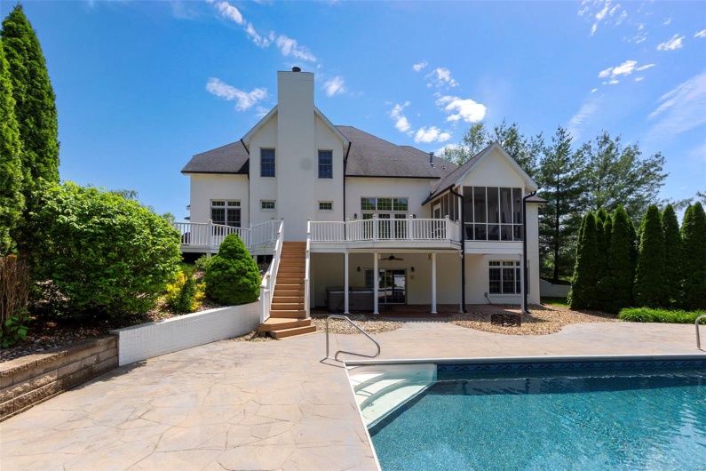 280 Hilltop Meadows Drive, Jackson, Missouri 63755, 5 Bedrooms Bedrooms, 9 Rooms Rooms,4 BathroomsBathrooms,Residential,For Sale,Hilltop Meadows,MAR25010344