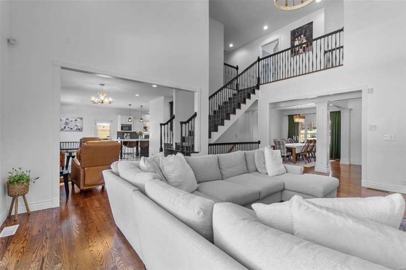 280 Hilltop Meadows Drive, Jackson, Missouri 63755, 5 Bedrooms Bedrooms, 9 Rooms Rooms,4 BathroomsBathrooms,Residential,For Sale,Hilltop Meadows,MAR25010344