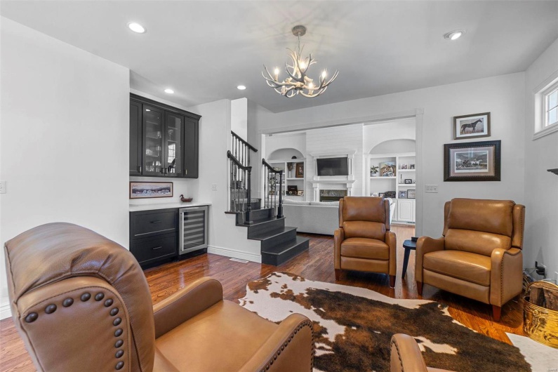 280 Hilltop Meadows Drive, Jackson, Missouri 63755, 5 Bedrooms Bedrooms, 9 Rooms Rooms,4 BathroomsBathrooms,Residential,For Sale,Hilltop Meadows,MAR25010344