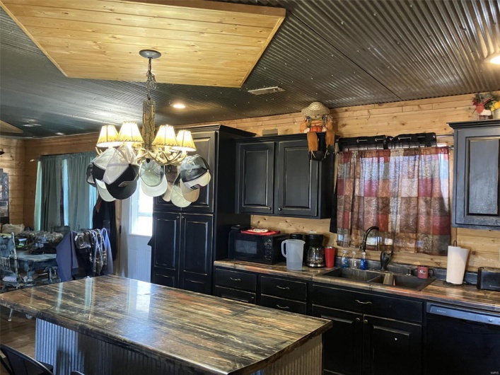21205 CO. RD. 249, Bloomfield, Missouri 63825, 3 Bedrooms Bedrooms, 8 Rooms Rooms,2 BathroomsBathrooms,Farm,For Sale,CO. RD. 249,MAR25011829