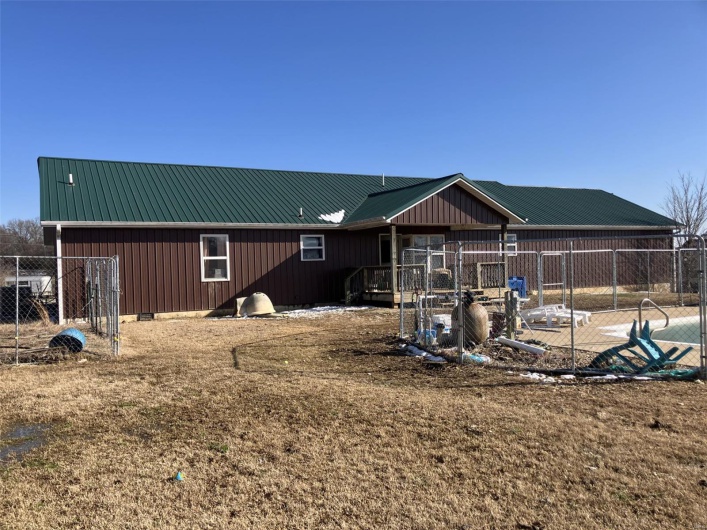 21205 CO. RD. 249, Bloomfield, Missouri 63825, 3 Bedrooms Bedrooms, 8 Rooms Rooms,2 BathroomsBathrooms,Farm,For Sale,CO. RD. 249,MAR25011829