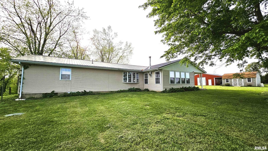 2520 America Road, Galatia, Illinois 62935, 3 Bedrooms Bedrooms, 0 ,2 BathroomsBathrooms,Residential,For Sale,America,0,RMAEB456843